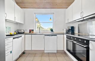 Awesome Home In Idestrup With Wifi - Marielyst - 5