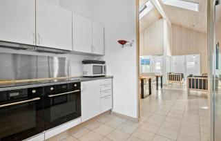 Awesome Home In Idestrup With Wifi - 7