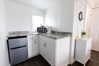 Anchor Bay Inn and Suites - Sandusky - 2