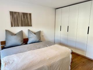 Luxuriöse EG-Wohnung mit Gartenblick & Garage - 3 Min zur S-Bahn - Nähe Messe Stuttgart, Daimler & IBM - Ideal für Familien & Geschäftsreisende - Ehningen - 4