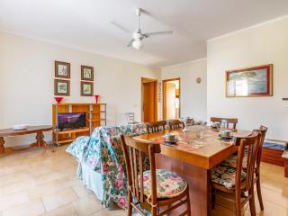 Comfy Old Fashion Apartment with Balcony - Gonnesa - 3