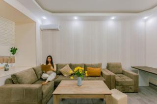 Chic 1BR Oasis Self-Checkin by Keygo 79 - Erevan - 9