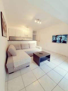 Apartments Adriatic - 9