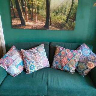 Hidden Hearts Apartment & Hottub - 4