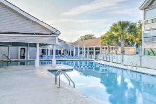 1 Block to Beach Myrtle Beach Condo with Pool! - Myrtle Beach - 8