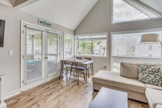 1 Block to Beach Myrtle Beach Condo with Pool! - Myrtle Beach - 5