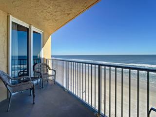 Top Floor Oceanfront - Pool, Beach & Steps to Flagler Ave - New Smyrna Beach - 0