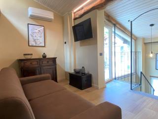 Argegno's River - Central Apartment lake view - 2