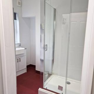 Budget ground floor studio with parking S1 - 8