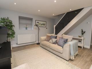 The bungalow at 46 Church St - 5