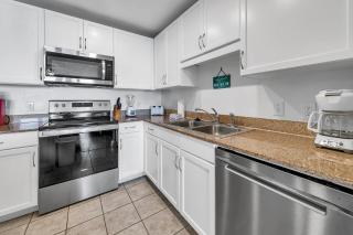 Laketown Wharf 827 - Life's A Beach by Emerald Coast Retreats - Panama City Beach - 3