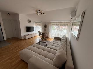 KIA APARTMENT 2 - 5