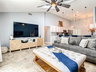 Private Pool & Hot Tub Home, 6 miles from the Beach - Port Orange - 9