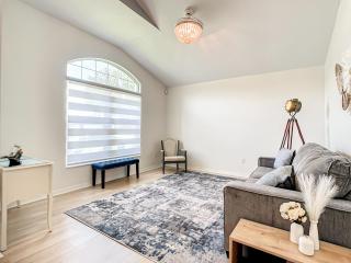 Private Pool & Hot Tub Home, 6 miles from the Beach - Port Orange - 2