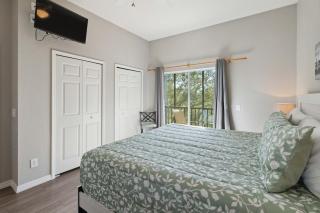 Beautiful condo in Bahama Bay - 6
