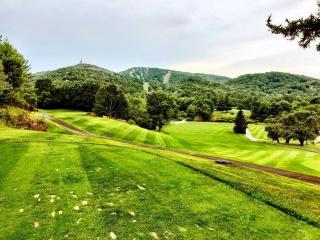 Come relax at 4900 feet - Sugar Mountain - 5