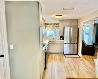 Sunshine Haven: Relax and Unwind - Sarasota - 3