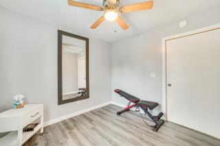 Cozy Illinois Retreat with Home Gym and River Views! - Chillicothe - 1