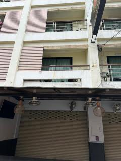 The Wild 69 Bar & Guesthouse - Pattaya - 1
