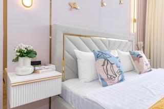 Уютная двухкомнатная квартира в центре города - 8