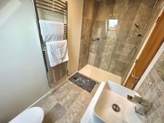 Moonsticks House - Exquisite Property, Sleeps 14 - Norwich - 2
