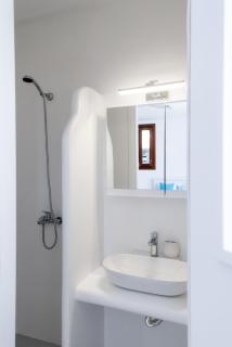 Olive Tree Mykonos Town Semi-Basement Apartment - Míconos - 4