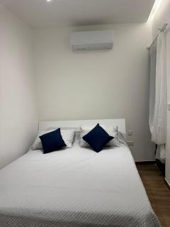 Acacia Avenue Apartments - 7