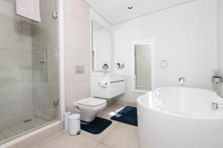 The Executive Apartment in Ellipse Waterfall City - 2