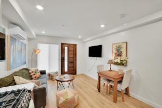 Brand new Chic-Nest in Prime Location - 9