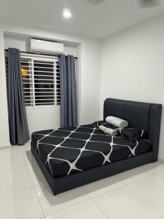 The Lake Retreat - 6