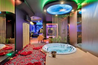 Insolite Spa Privatif Suite étoilée - 1