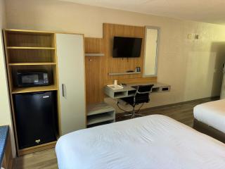 Microtel Inn by Wyndham Winston-Salem - Winston-Salem - 8