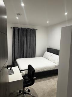 Luxury Ensuite Double bedroom - 4
