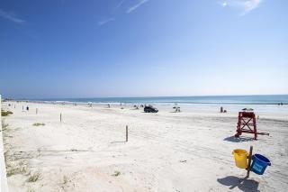 SeaBliss, oceanfront 1st floor cozy condo - Daytona Beach - 2