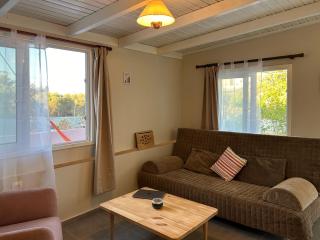 Rejuvenated 70s cottage - Kato Gouves - 0