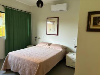 Casas aconchegantes com piscina na encantadora Praia das Cigarras - 1