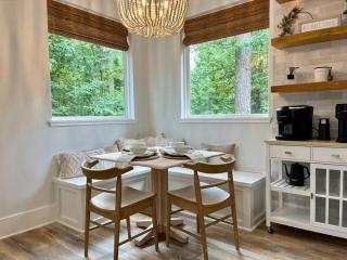 Luxury Cabin Couple Small Family Hochatown Hot Tub - 8
