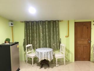 GreenRoom Guest House Very Close Bangkok Hospital in Thailand - Bangkok - 4