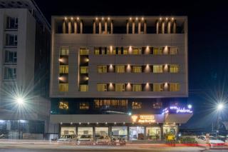 Hotel Vrindavan Deluxe Kolhapur - Kolhapur - 4