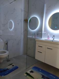 XhuliAl 's Saranda Apartament - Sarandë - 4