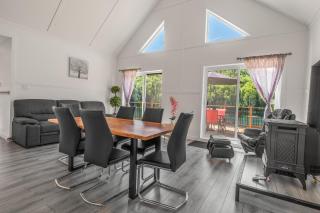 Lac-Mercher-3 - Construction moderne au bord de l'eau - 3