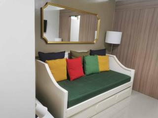 JoVis Place Staycation near MOA(Wifi & Netflix) - Manila - 0