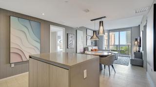 Elegance by the Ocean - 2BD Hyde House Gem with LUXURY RESORT AMENITIES - Hollywood - 1