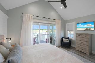 Hook, Wine, & Sinker - 8