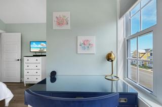 Hook, Wine, & Sinker - 1