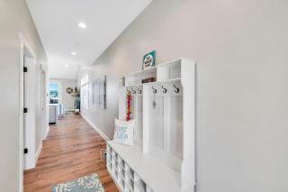 A View to a Chill - 6