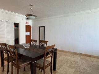 Modern ocean view 1 bedroom direct beach access - 5