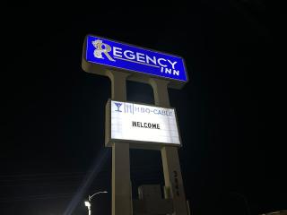 Regency Inn Fresno - Fresno - 9