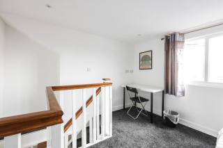 Spacious Flat/ Near City/Wi-Fi/Parking - Leeds - 3