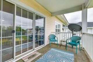 Charming Condo with Balcony, 1 Mi to UNC Charlotte! - 9
